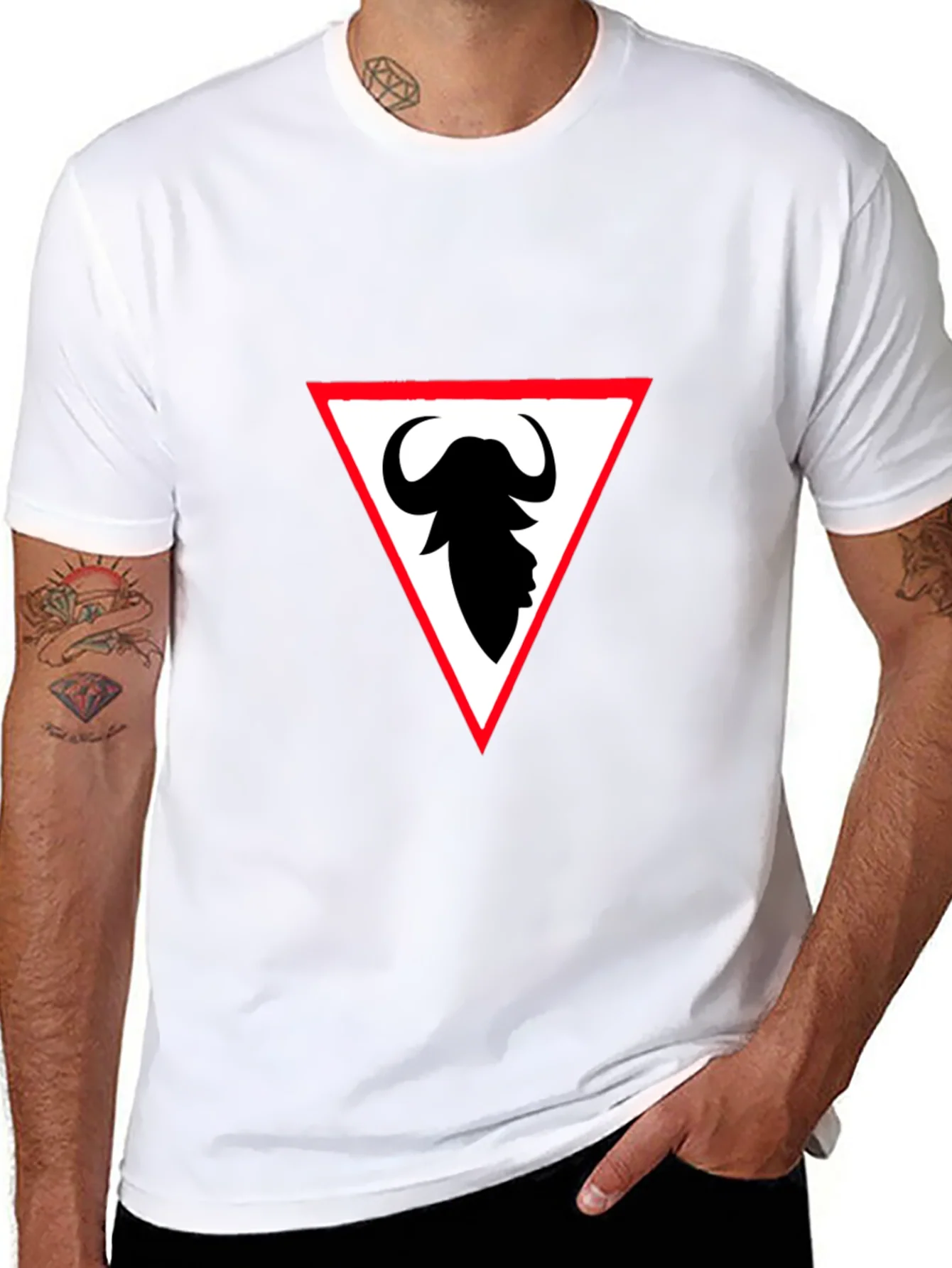 Buffalo Silhouette Tee - Stylish Graphic Print Shirt