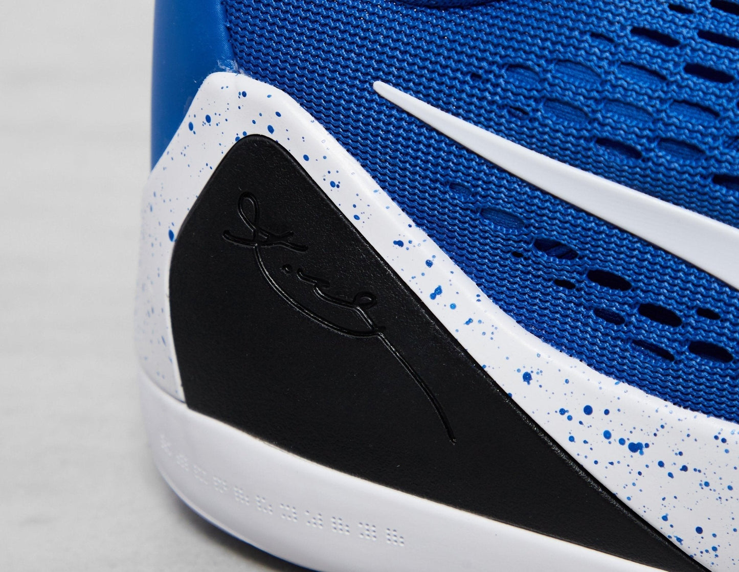 Kobe 9 EM Low Protro